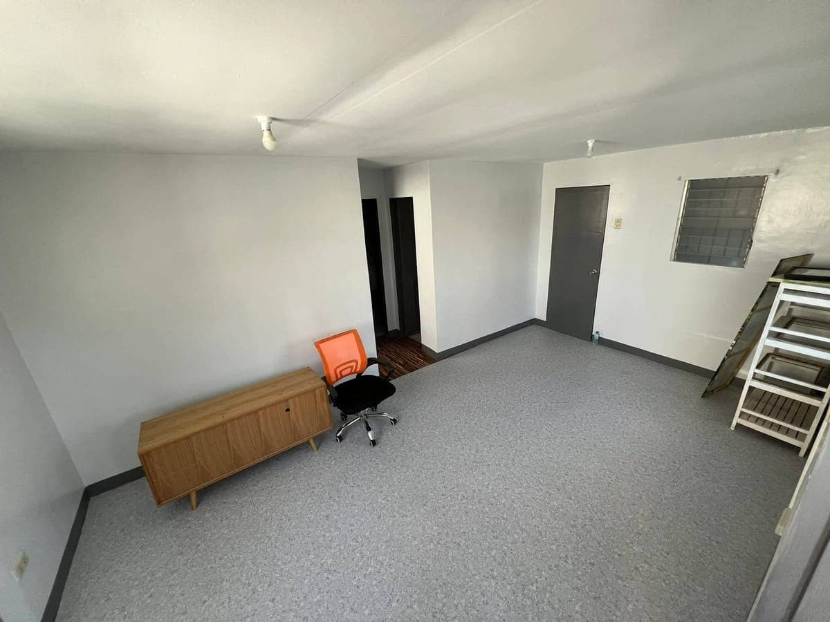 Whole house for rent - photo 1