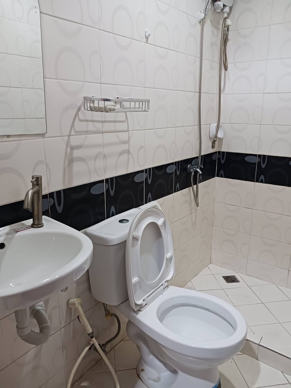 🏘 Semi Furnished Studio Type Units. - photo 3