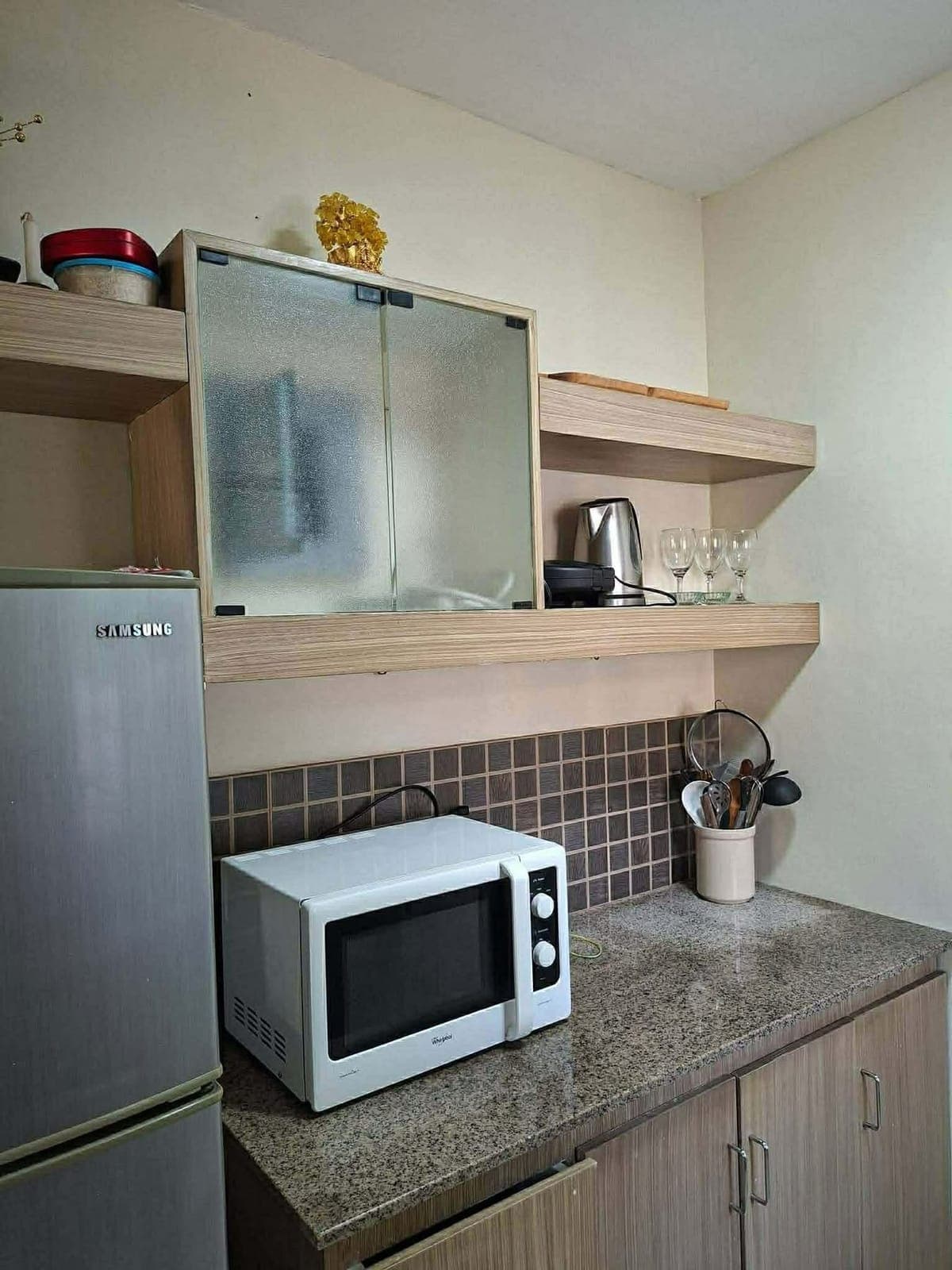 🏡NEWLY RENOVATED HOUSE FOR RENT - photo 6