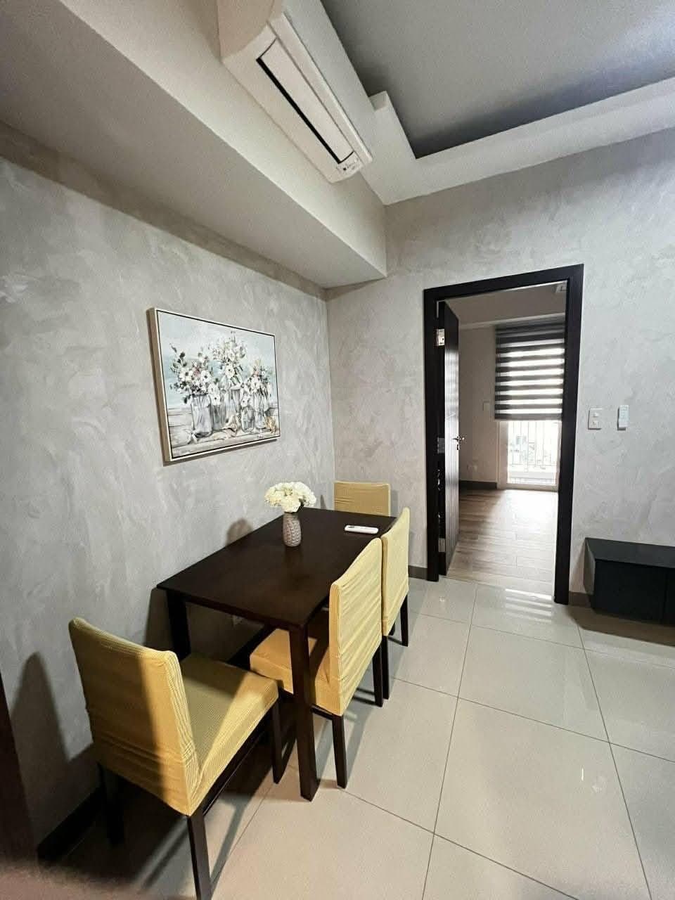 𝐅𝐎𝐑 𝐑𝐄𝐍𝐓 One Bedroom with Balcony Condo in Park McKinley West BGC - photo 1