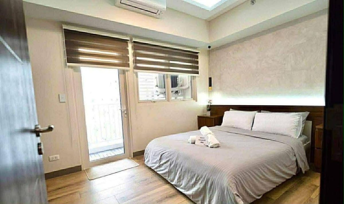 𝐅𝐎𝐑 𝐑𝐄𝐍𝐓 One Bedroom with Balcony Condo in Park McKinley West BGC - photo 11