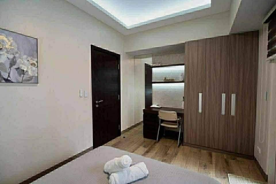 𝐅𝐎𝐑 𝐑𝐄𝐍𝐓 One Bedroom with Balcony Condo in Park McKinley West BGC - photo 13