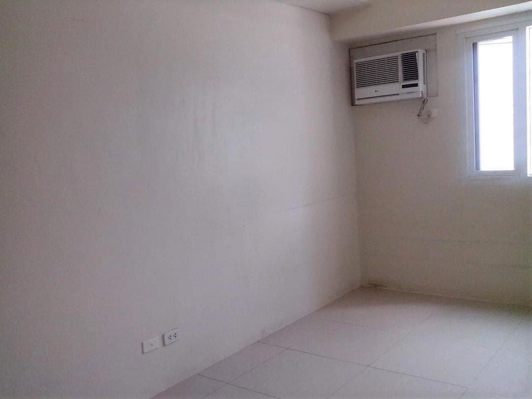 Semi Furnished Studio Condo Unit For Rent - 10th Floor Tower 2 at The Beacon - photo 6
