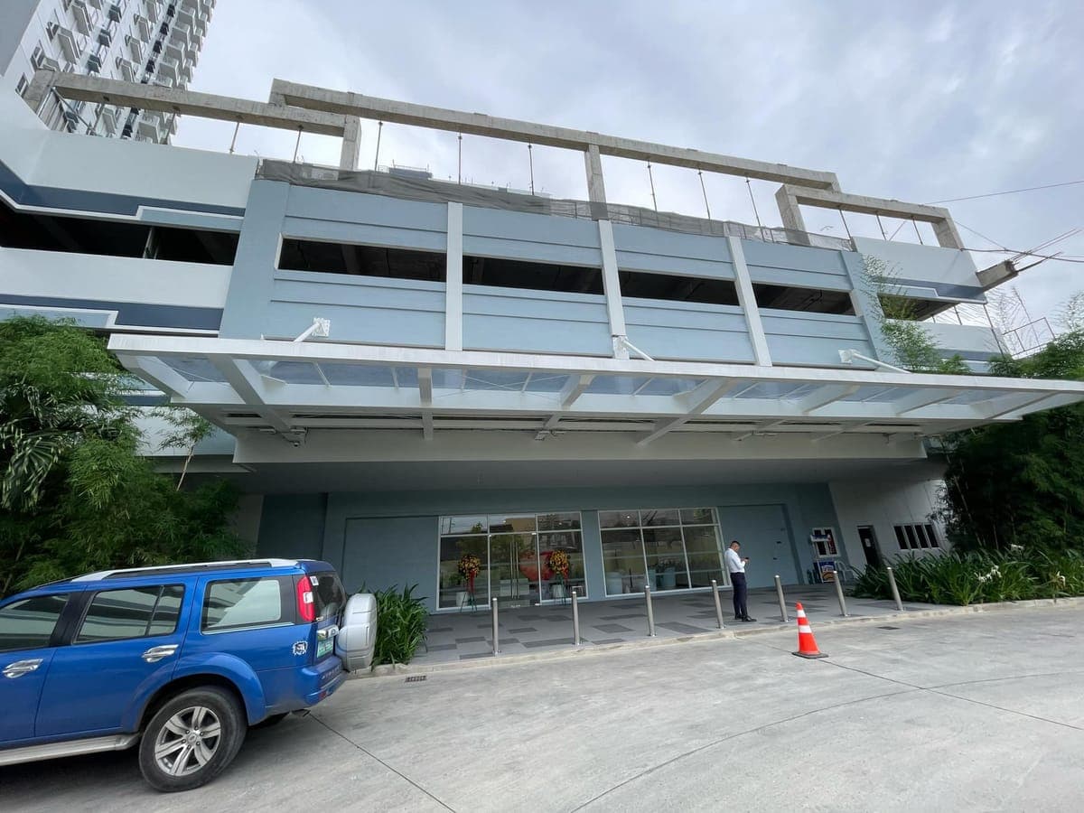 **🏢 FOR RENT OR FOR SALE – Studio Unit | Avida Towers Abreeza, Davao City** - photo 1