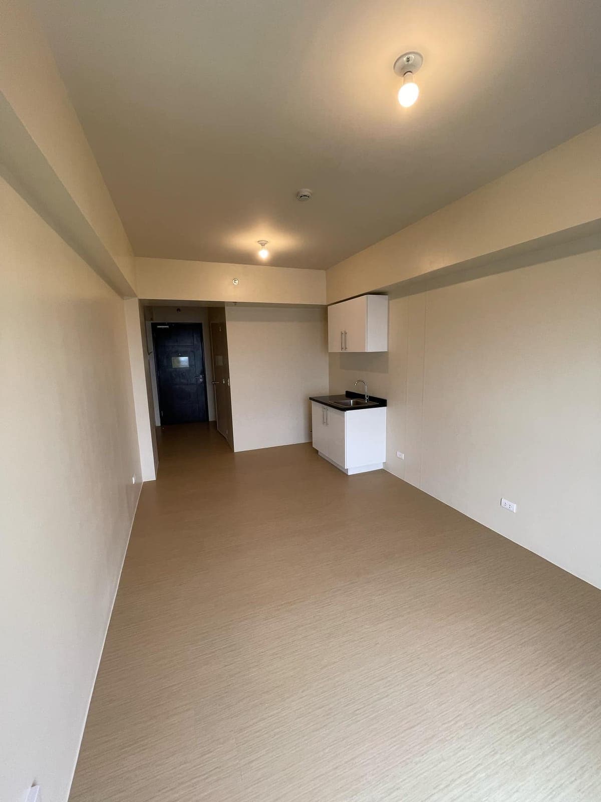 **🏢 FOR RENT OR FOR SALE – Studio Unit | Avida Towers Abreeza, Davao City** - photo 17