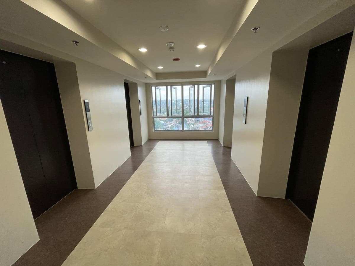 **🏢 FOR RENT OR FOR SALE – Studio Unit | Avida Towers Abreeza, Davao City** - photo 8