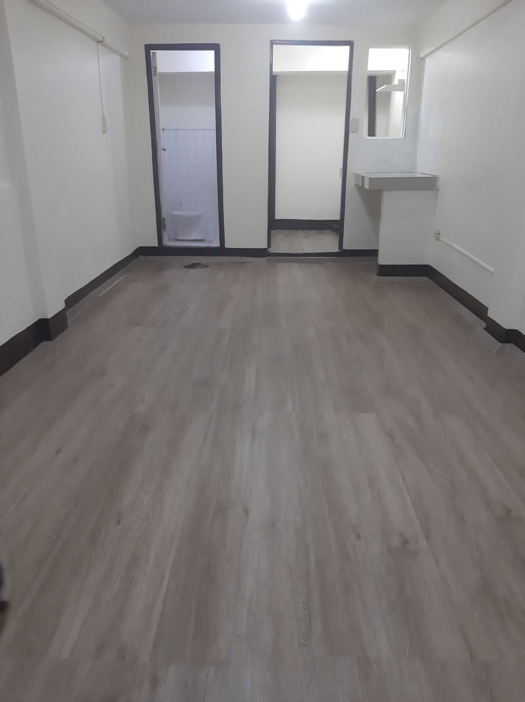 for rent,,,10k monthly,,1 month advance 2 month deposit..own electric meter ,sab meter ang water..fabie paco..