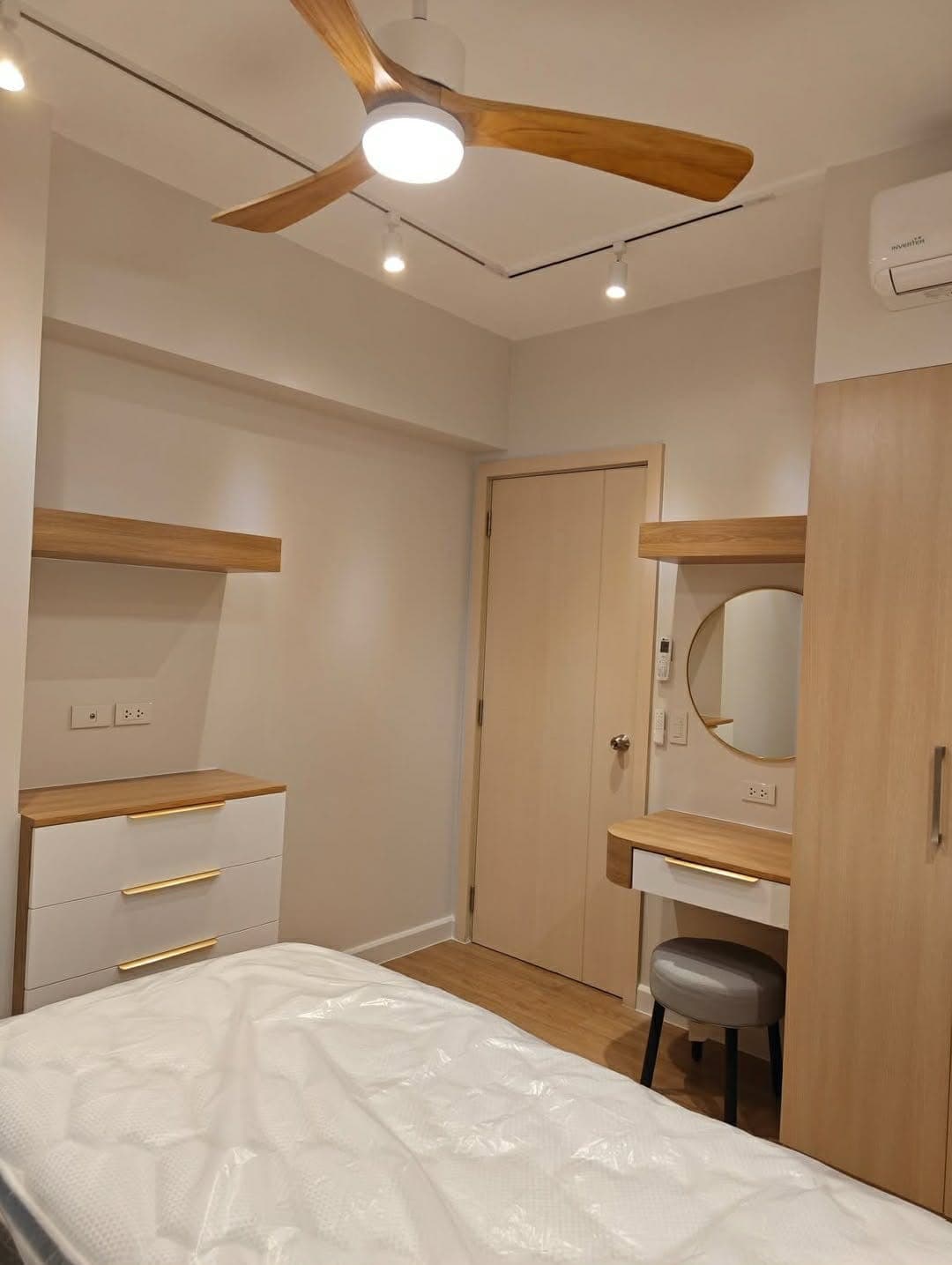 FOR RENT - THE SANDSTONE AT PORTICO - photo 2