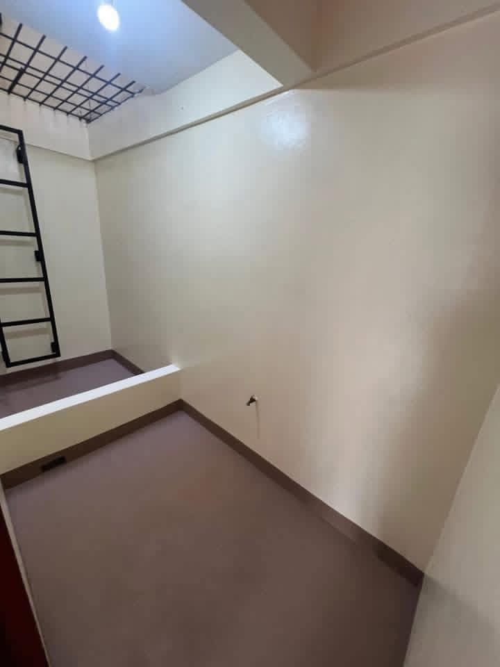 (Direct Owner) - photo 12