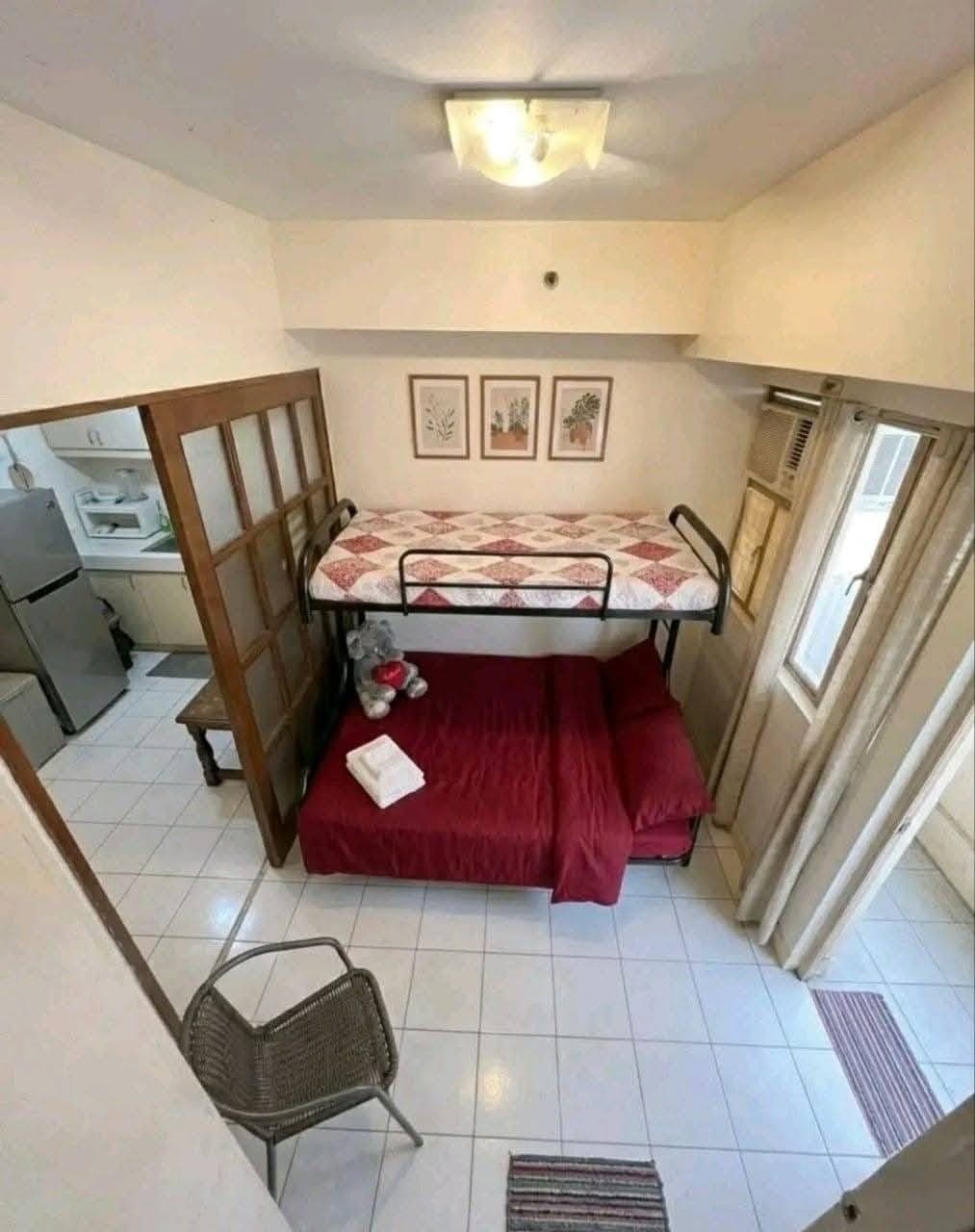 𝐅𝐎𝐑 𝐑𝐄𝐍𝐓 One Bedroom with Balcony Condo Unit at Makati Executive Tower - photo 6