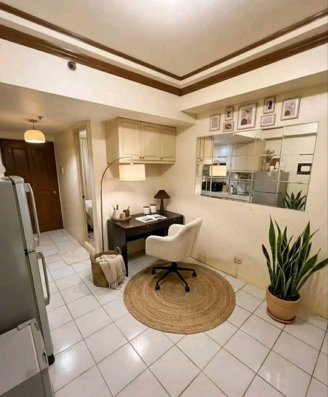 𝐅𝐎𝐑 𝐑𝐄𝐍𝐓 One Bedroom with Balcony Condo Unit at Makati Executive Tower - photo 8