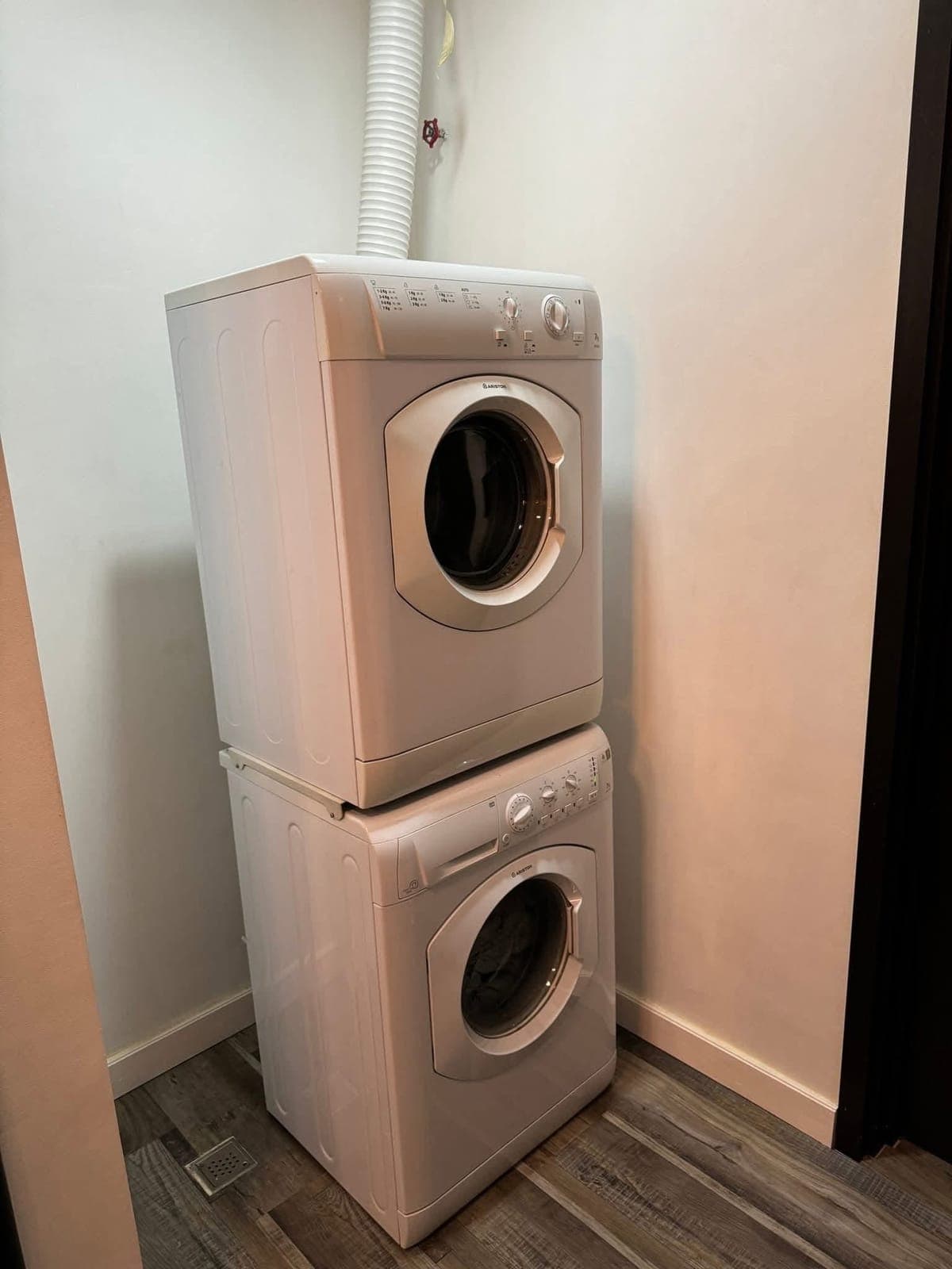 📣FOR RENT 1 Bedroom in The Residences at Greenbelt (TRAG)🏢 - photo 13