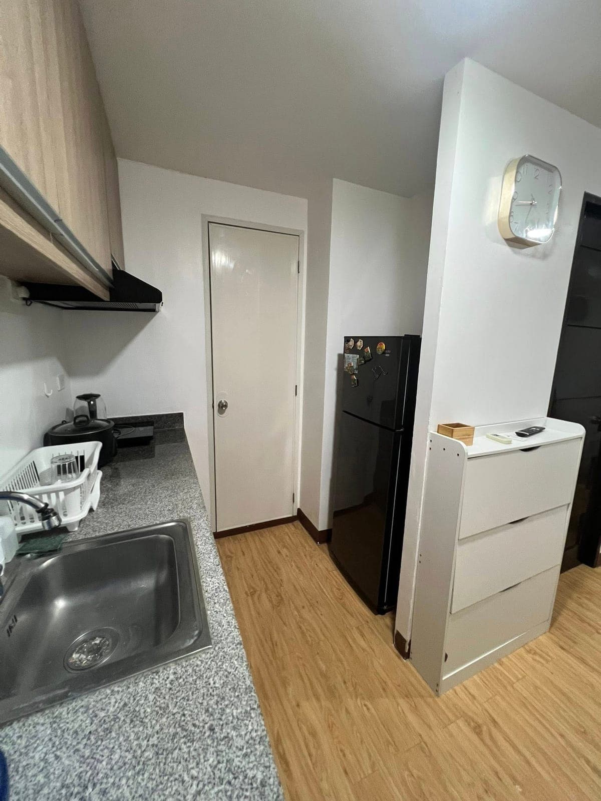 FULLY FURNISHED CONDO FOR RENT - photo 17