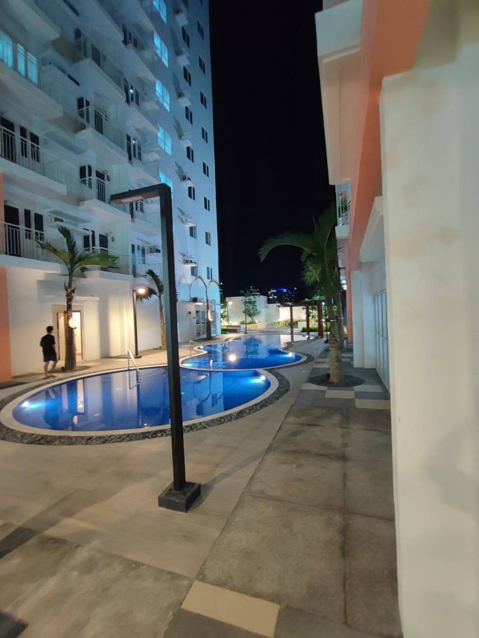 For Rent Condominium in Pasay - photo 1