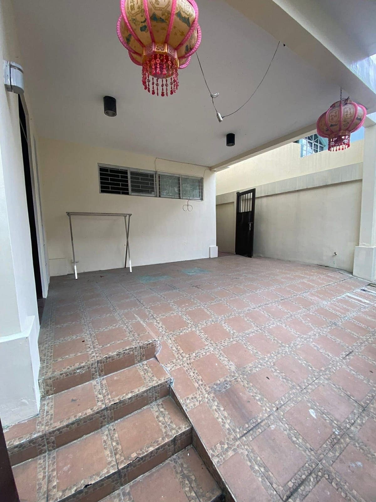 3STORY HOUSE FOR RENT - photo 12