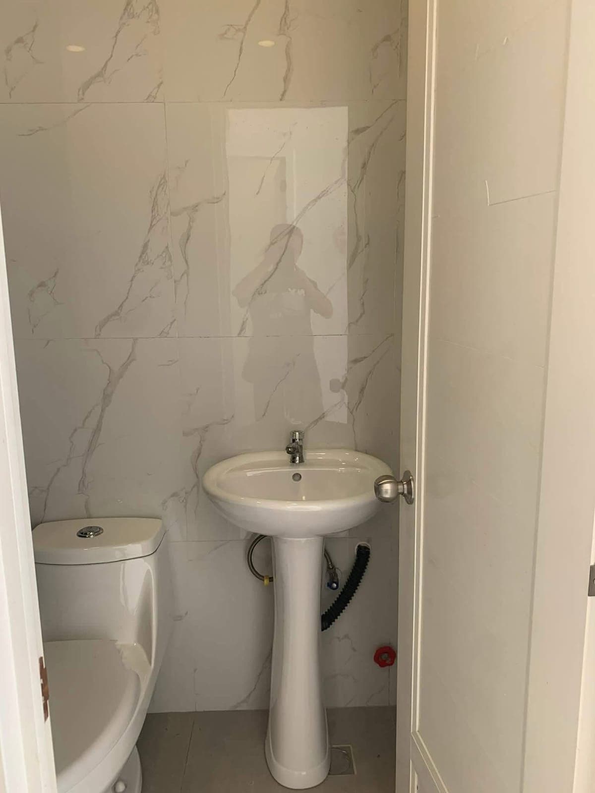 NEWLY 2-BEDROOM | SEMI-FURNISHED UNIT FOR RENT - photo 4