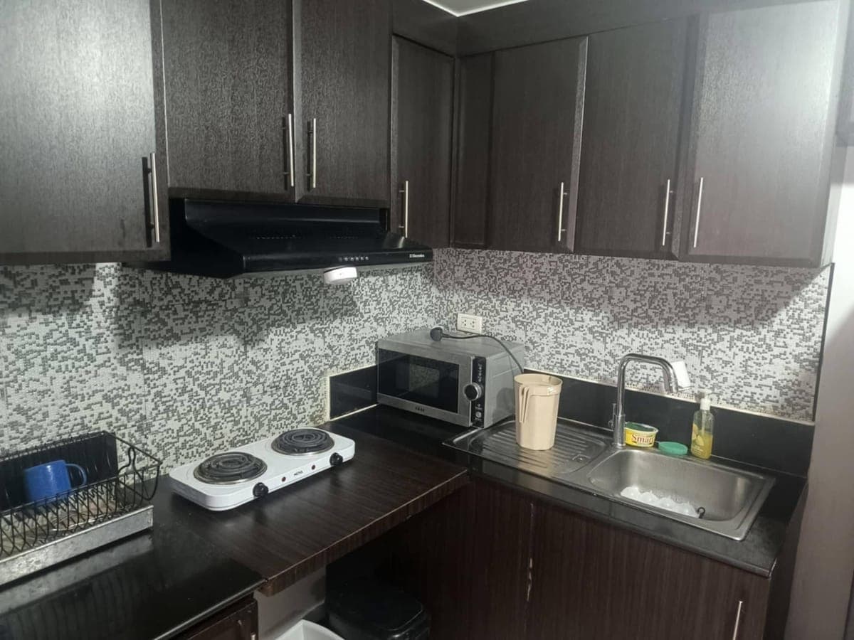 FOR RENT: ₱22,000/month. | including condo dues - photo 9