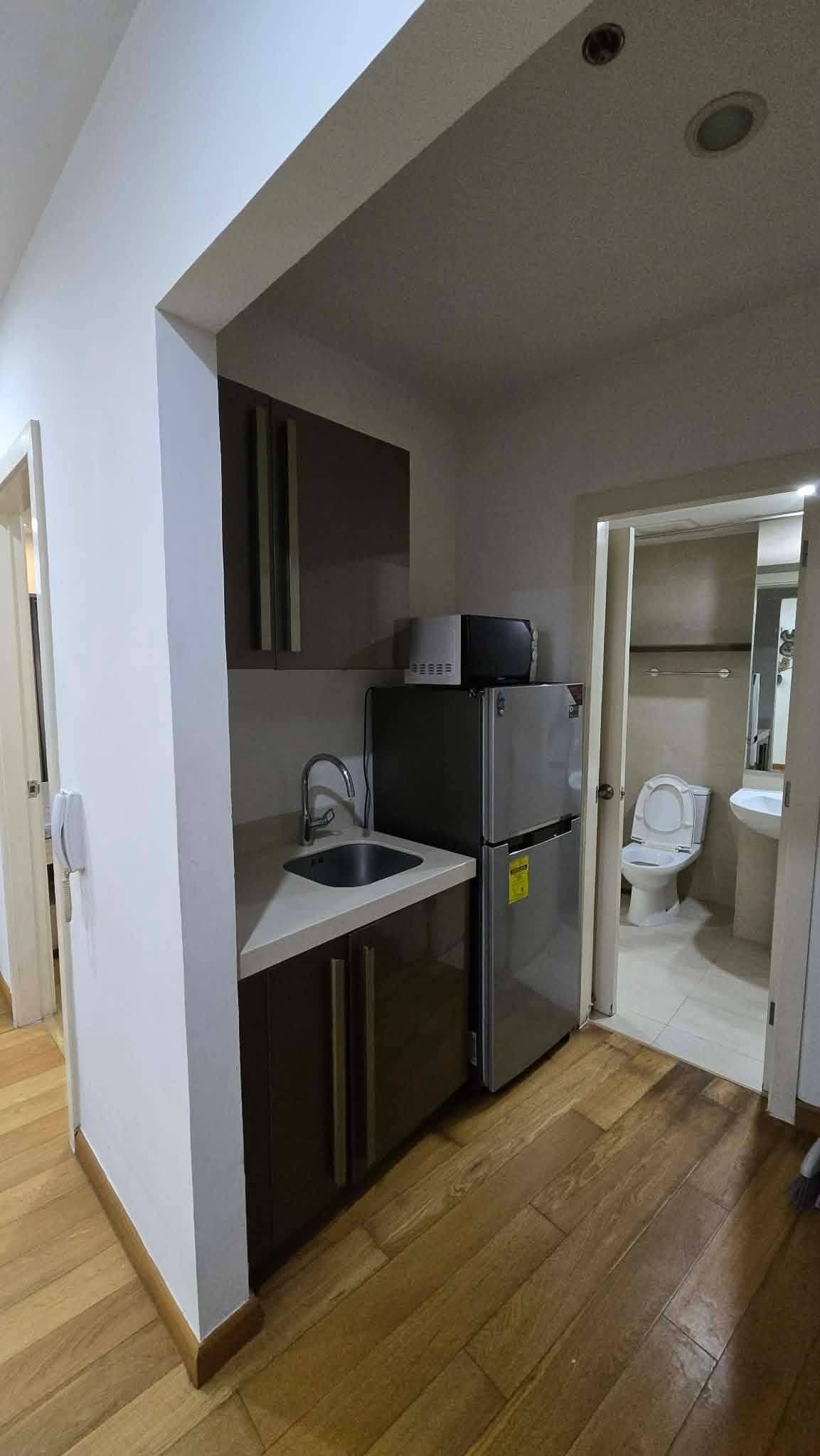 One Bedroom with balcony Condo Unit for rent in Milano Residences - photo 4