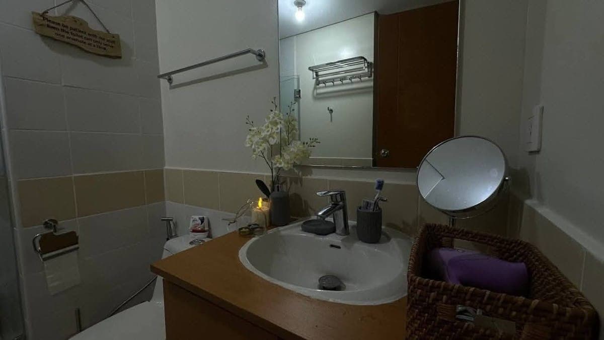 𝐅𝐎𝐑 𝐑𝐄𝐍𝐓 One Bedroom Condo Unit with Balcony in BGC Taguig at Trion Towers. - photo 8