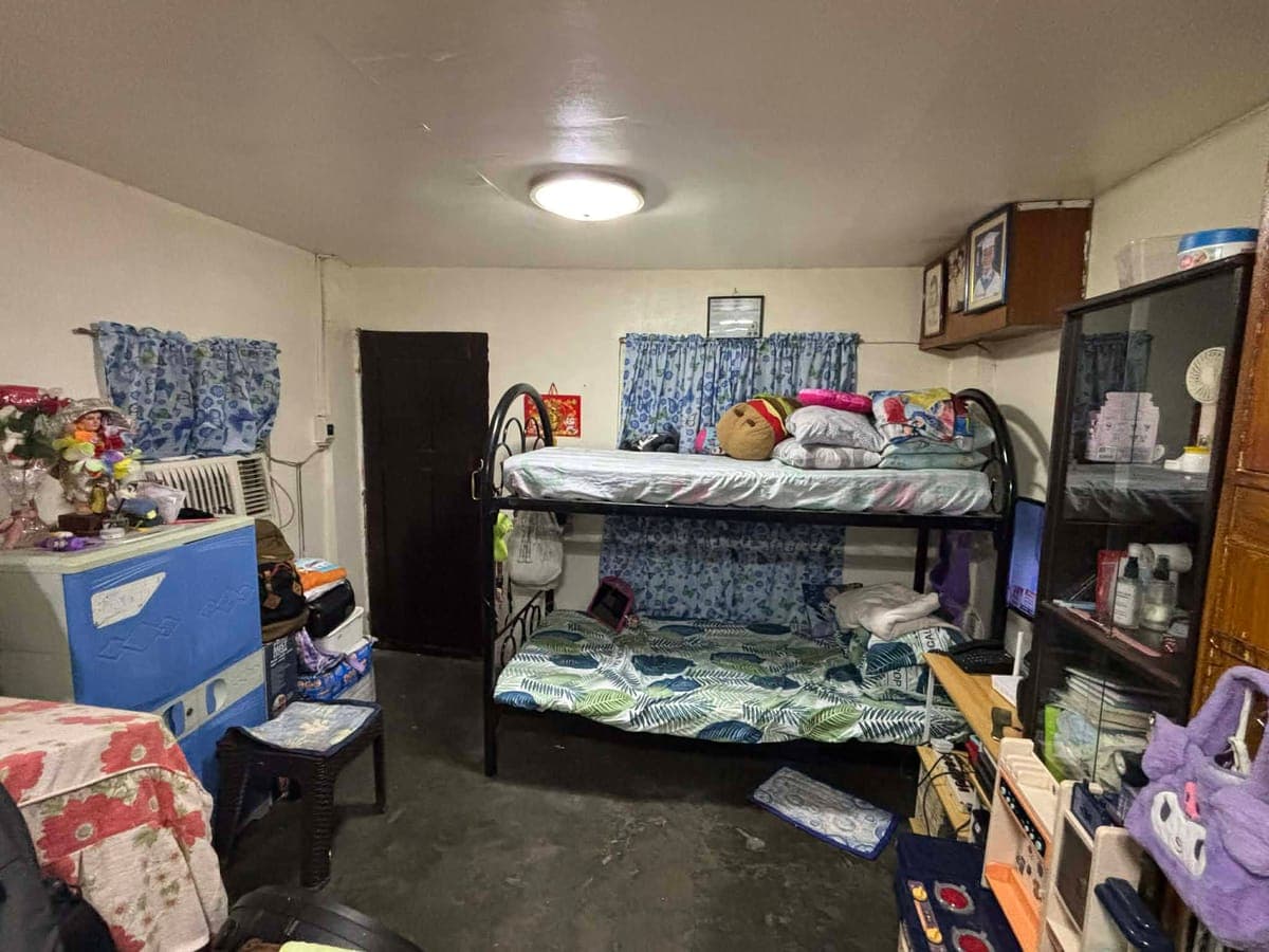 For Rent Studio Type Semi Furnish 2nd Floor - photo 5