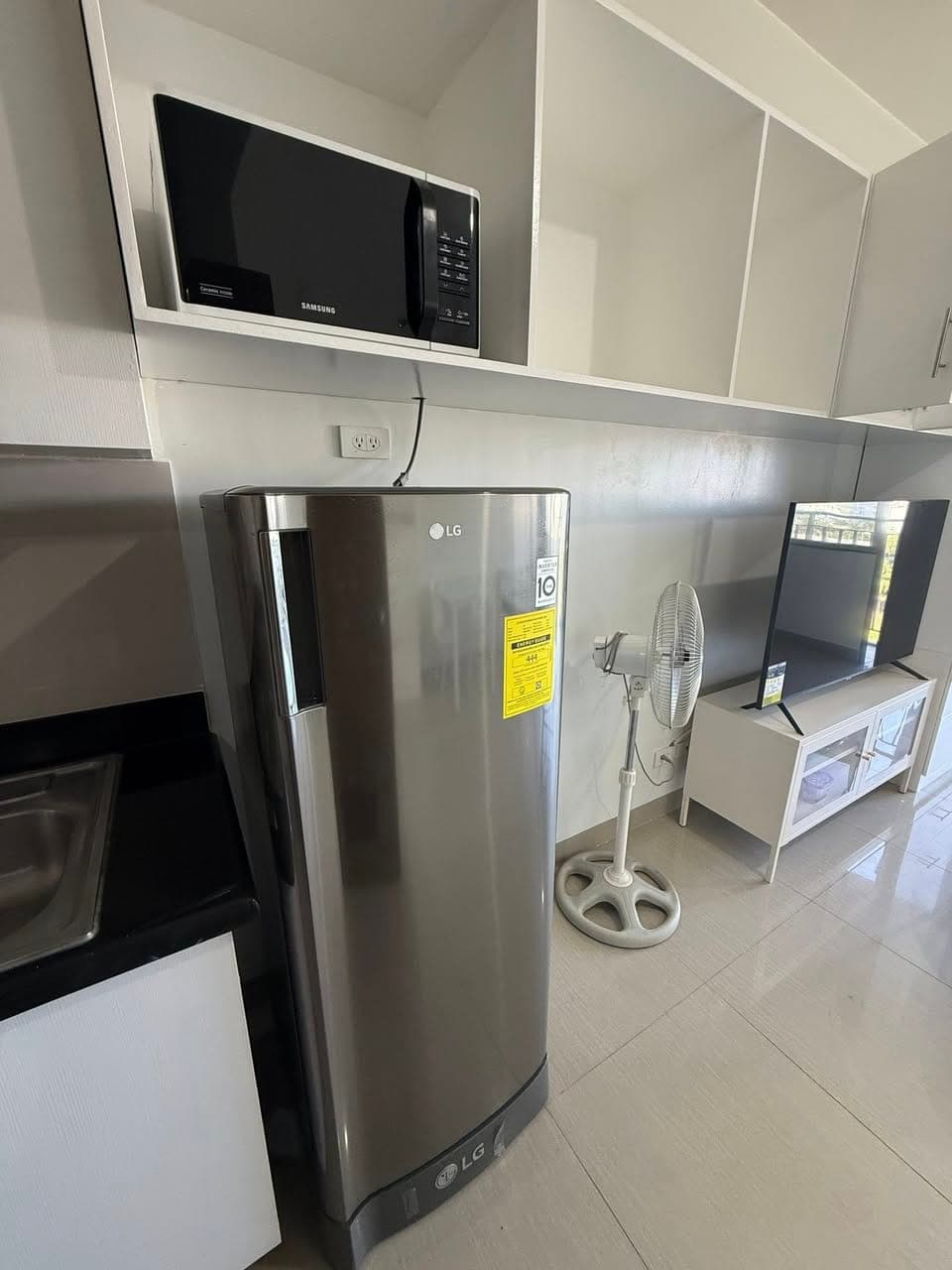 - SHORE 2 RESIDENCES FOR RENT - - photo 3