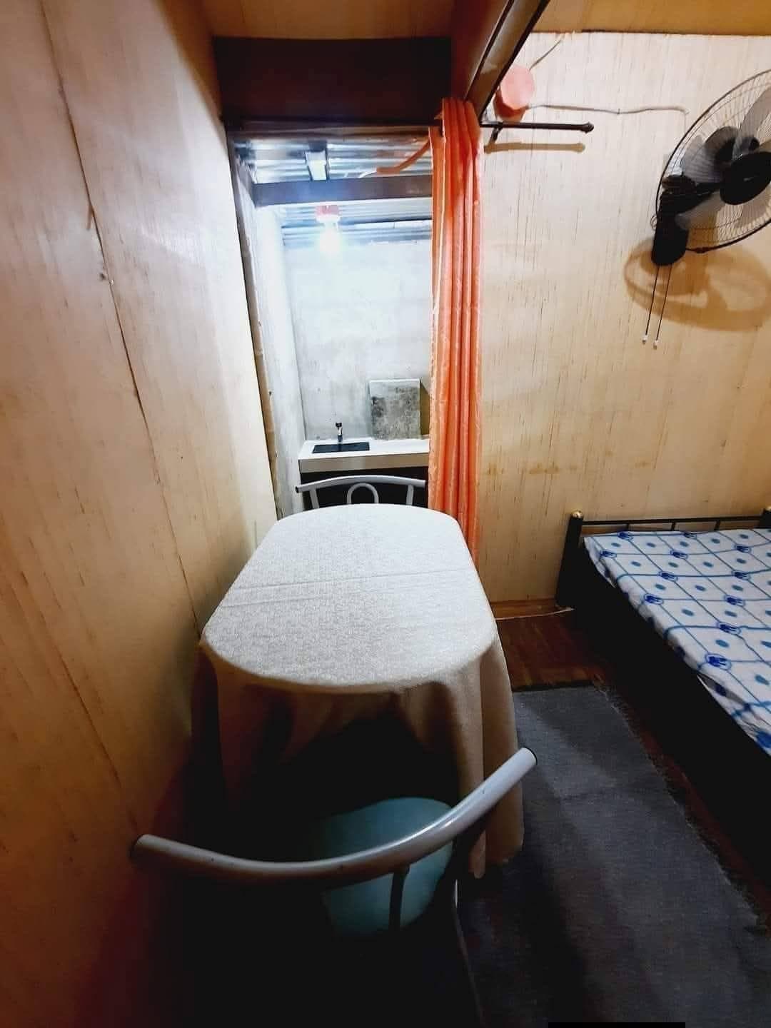 Room for rent with own sink and Cr 3500 - photo 1