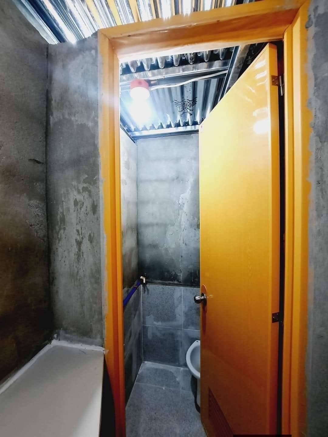 Room for rent with own sink and Cr 3500 - photo 2