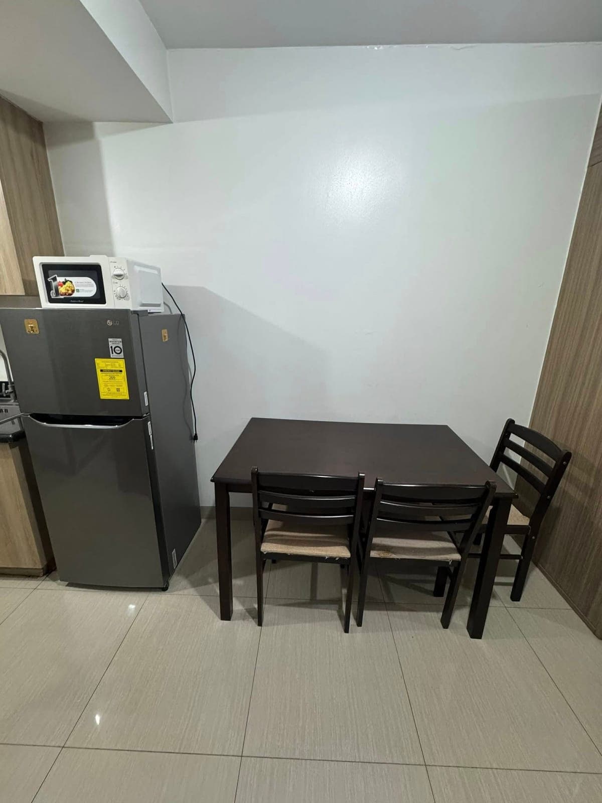 SHORE 2 RESIDENCES FOR RENT - - photo 6