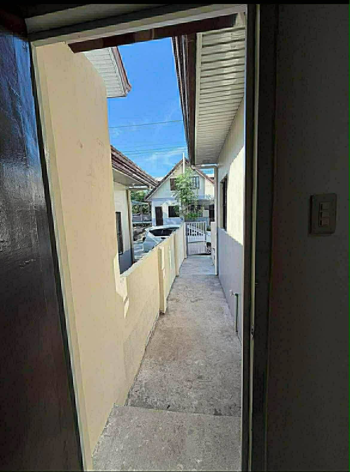 Duplex House for Rent at Prestige Cabantian Diego Model !! 📣📣 - photo 4