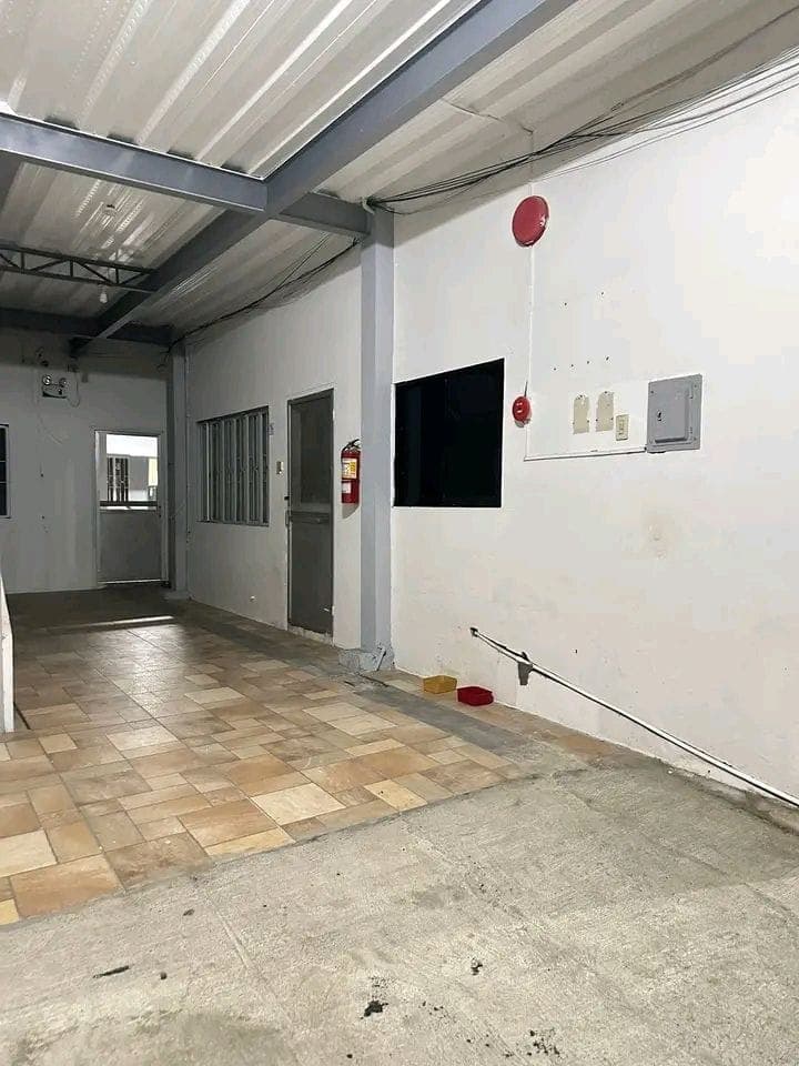 3 UNITS AVAILABLE - photo 6