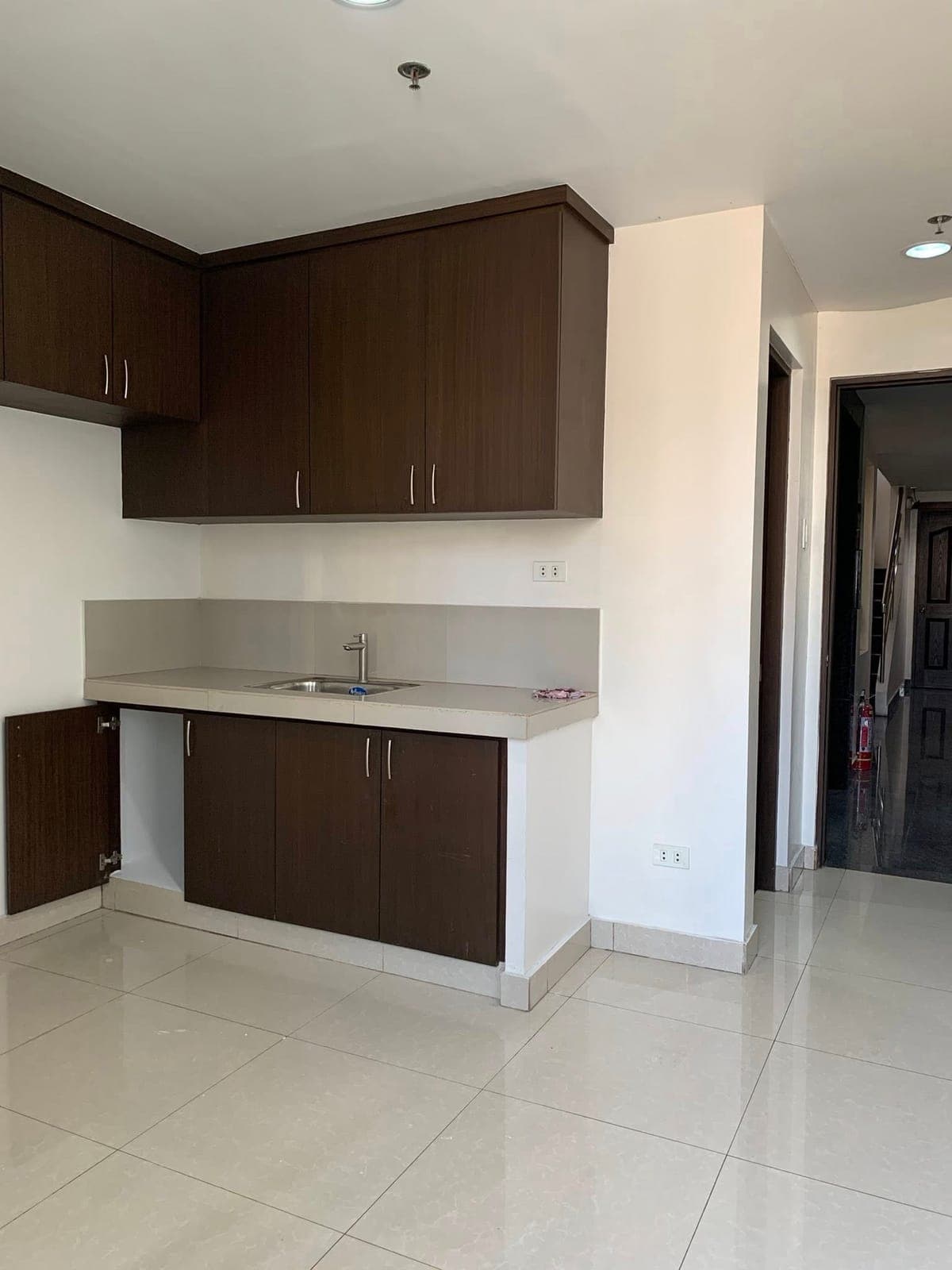 🏢 FOR RENT – AVAILABLE UNITS IN MANDALUYONG CITY - photo 13