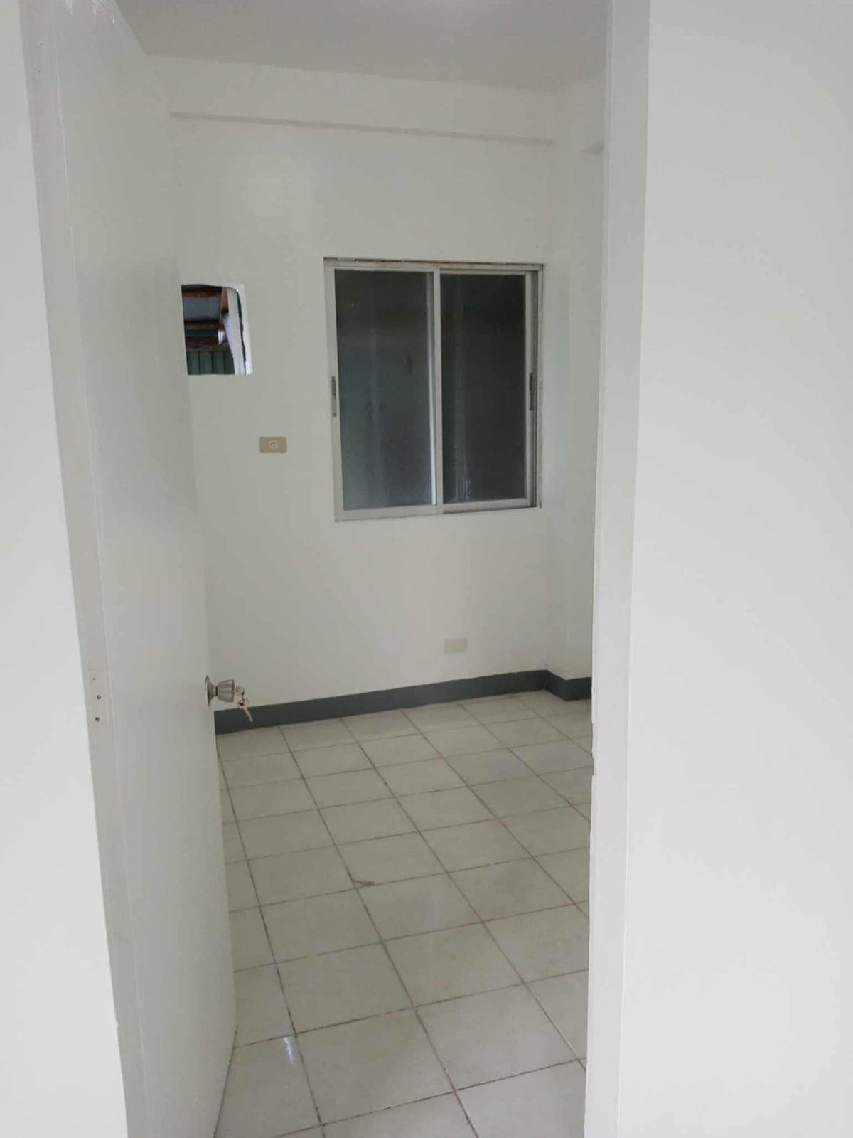 1 Apartment unit (UNIT D) for Rent in Brgy. Kasilawan, Makati City. Near Circuit Makati. - photo 1