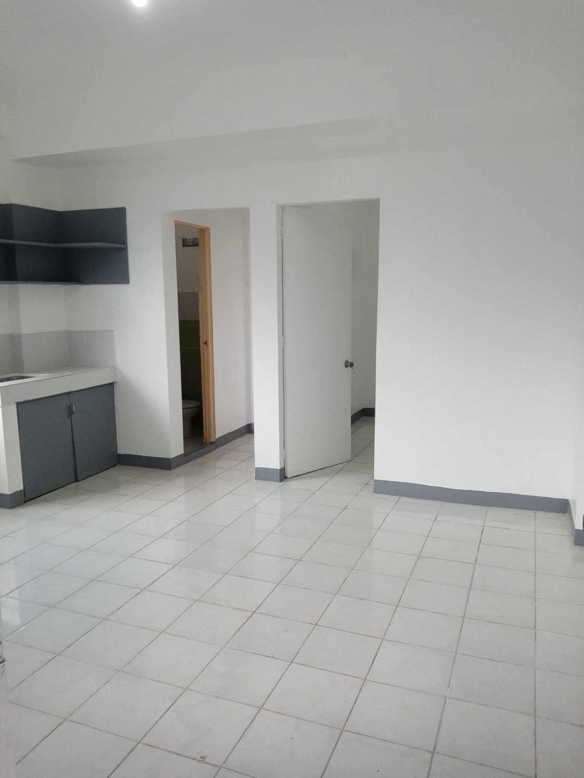 1 Apartment unit (UNIT D) for Rent in Brgy. Kasilawan, Makati City. Near Circuit Makati. - photo 8