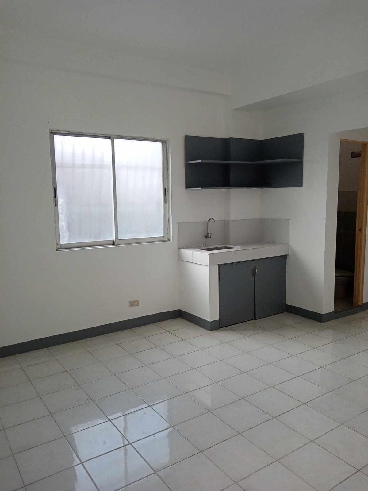 1 Apartment unit (UNIT D) for Rent in Brgy. Kasilawan, Makati City. Near Circuit Makati. - photo 9