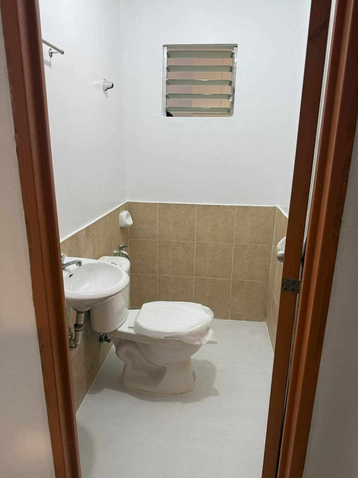 NEWLY RENOVATED HOUSE FOR RENT‼️ - photo 11