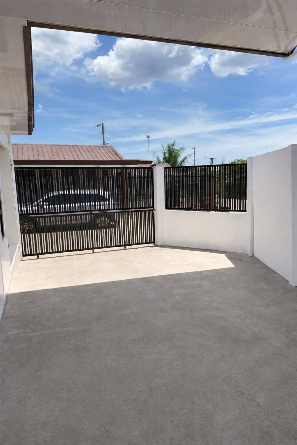 NEWLY RENOVATED HOUSE FOR RENT‼️ - photo 6