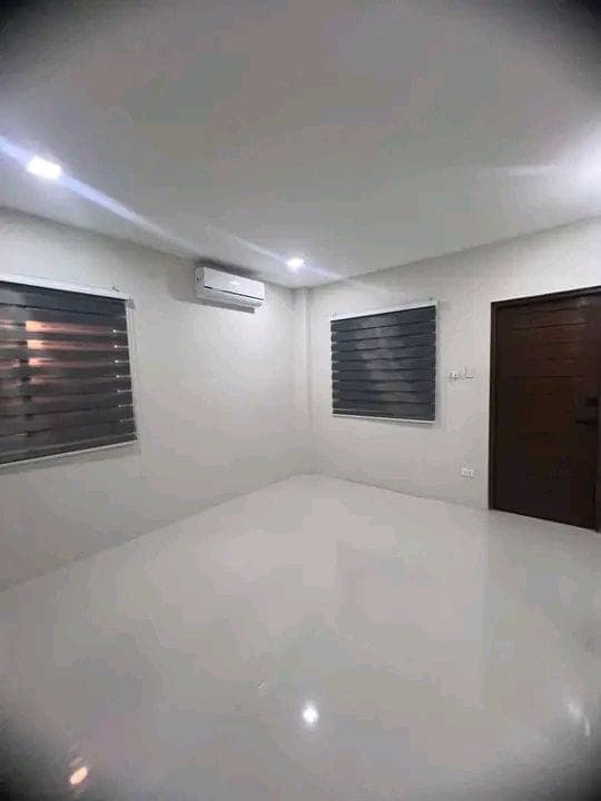 LAST ONE LEFT  Studio unit !! 🙂 - photo 5