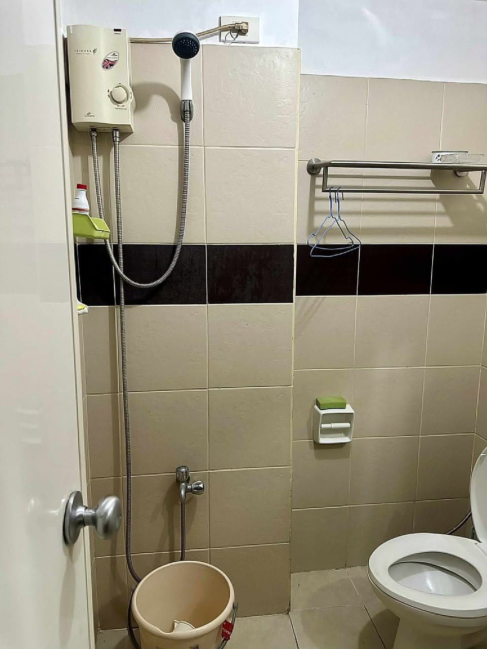 🚨 RUSH RENT 🚨🏘️ 1 Bedroom Unit - photo 4