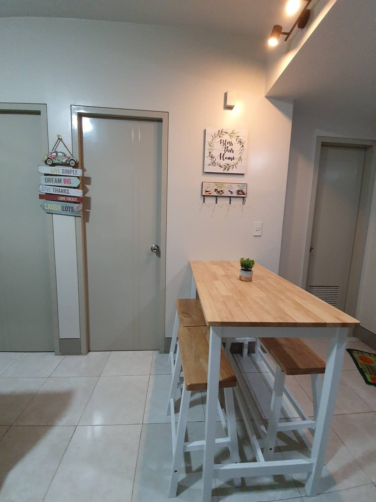 2 Bedroom FOR RENT - photo 2