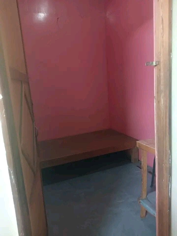 ROOM FOR RENT - photo 1