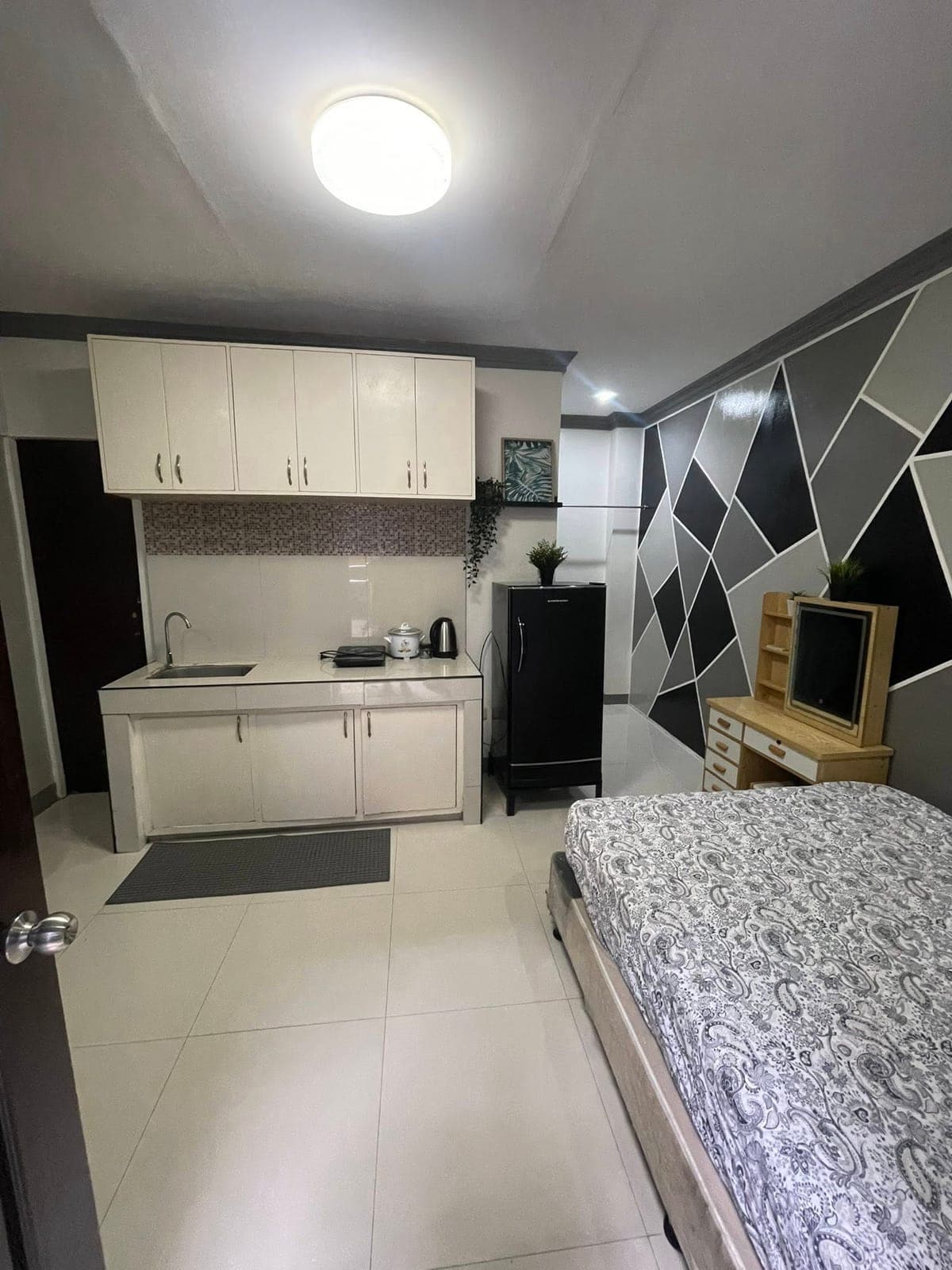 Unit Available - photo 5