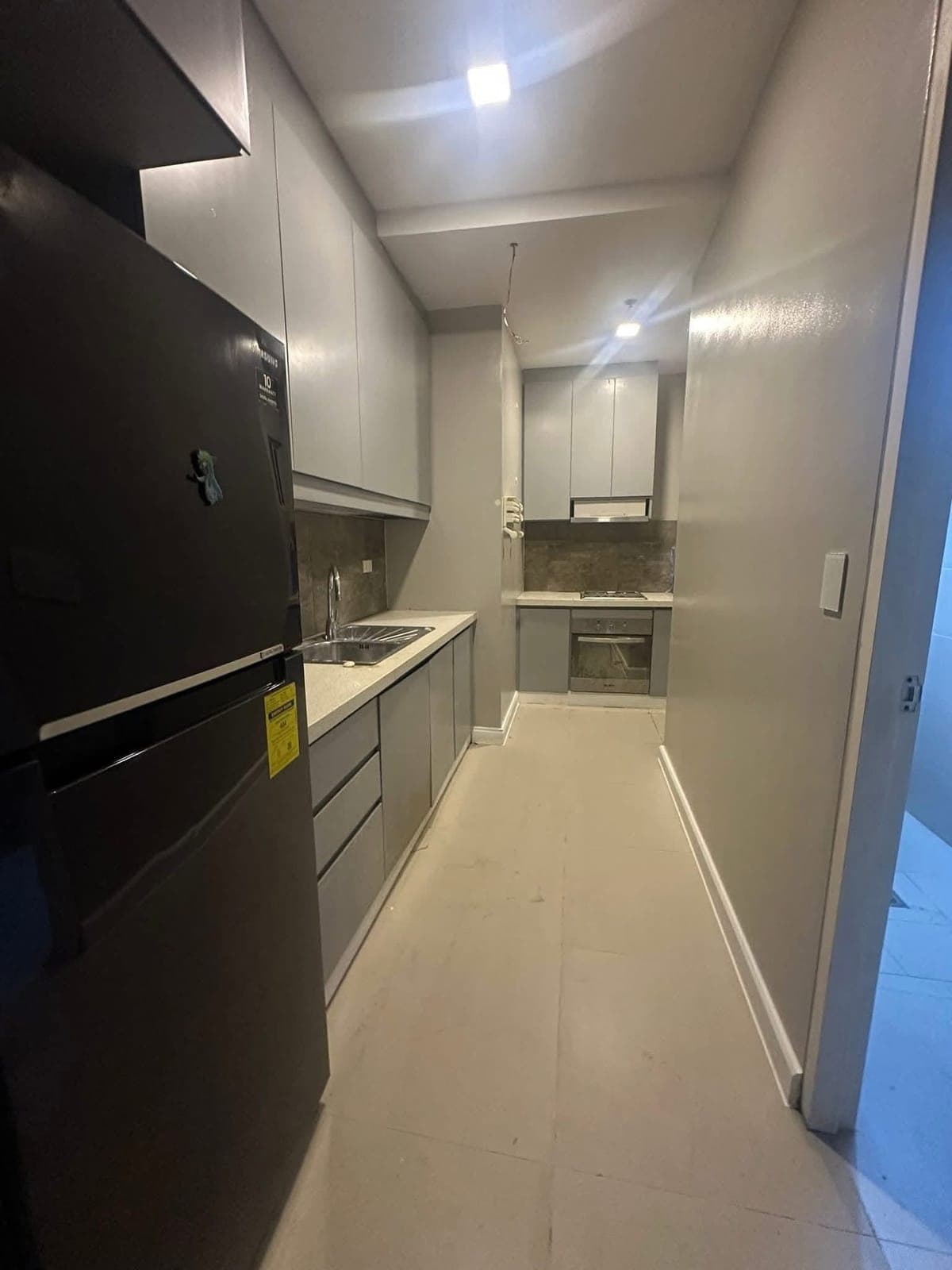 📣FOR RENT | 3-Bedroom with Parking - photo 1