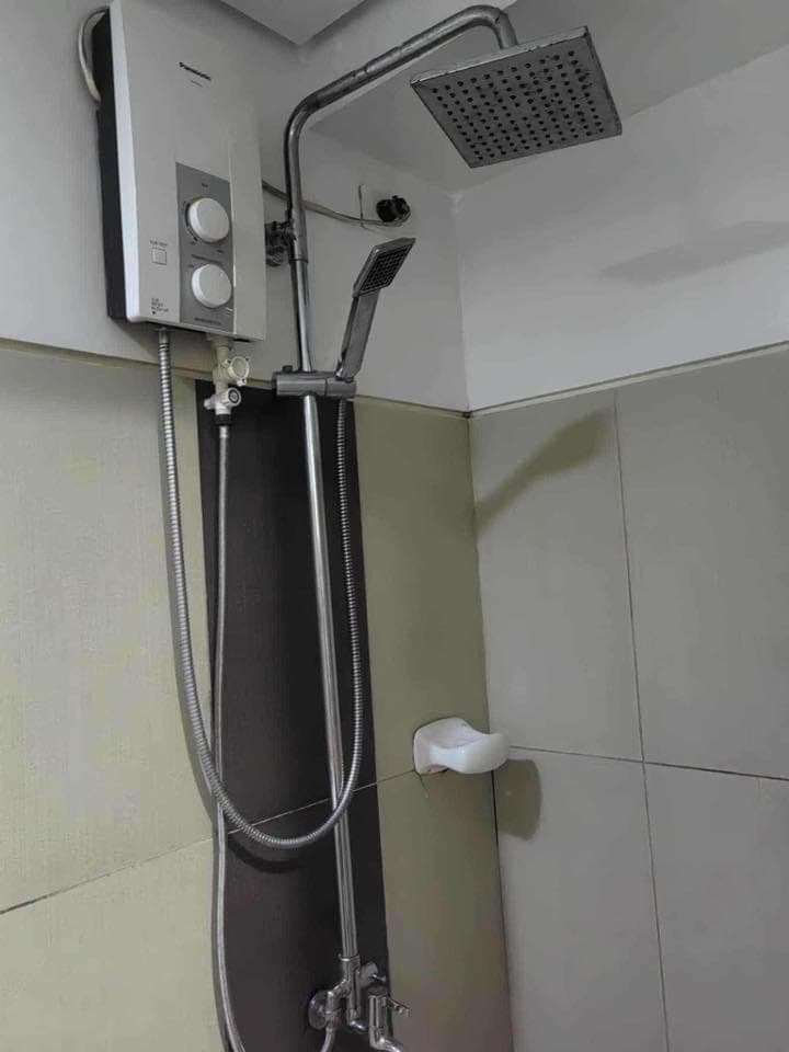 🚨 RUSH RENT 🚨🏘️ 1 Bedroom  Unit - photo 2