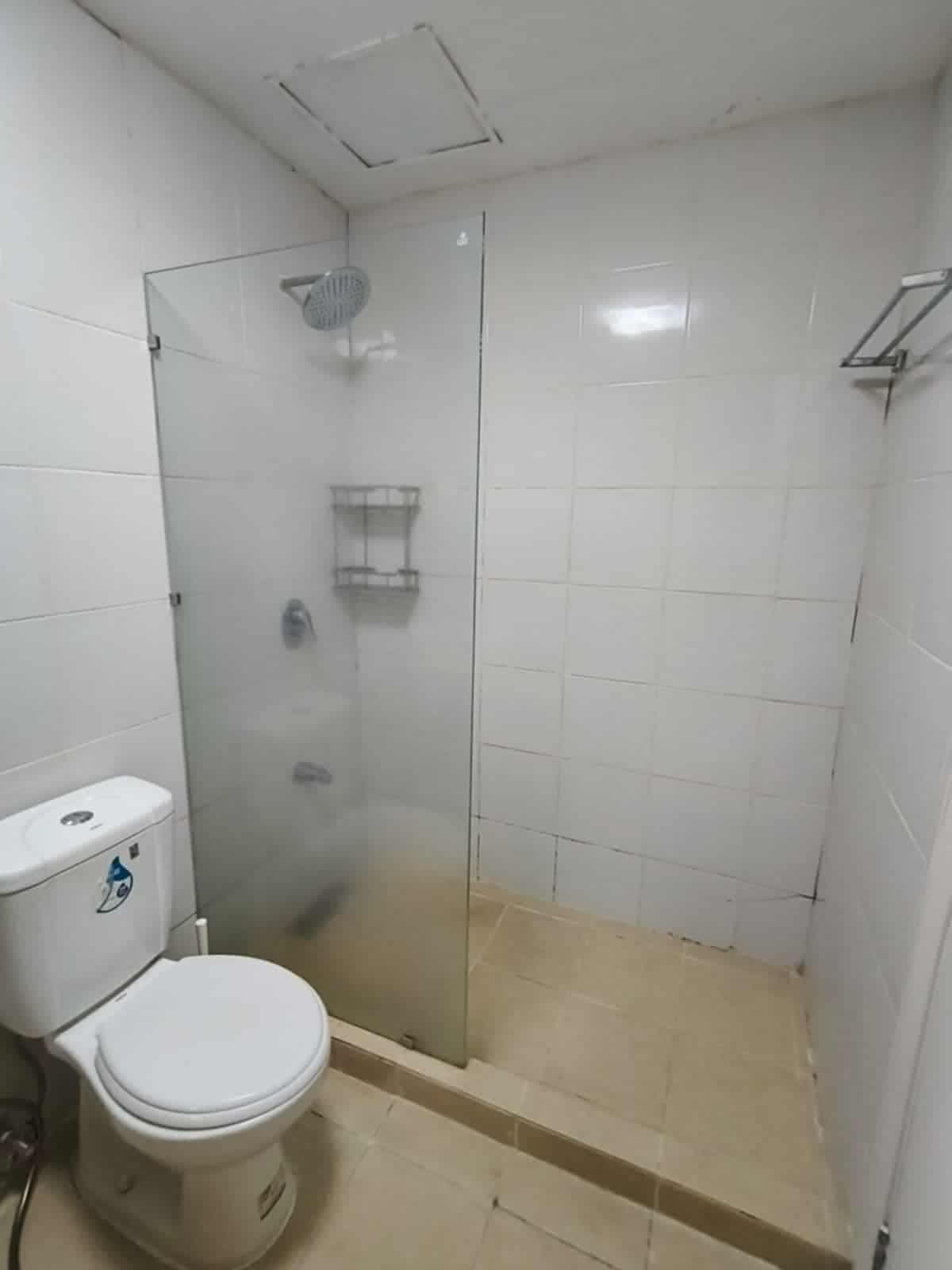 🚨 RUSH RENT 🚨🏘️ 2 Bedroom Unit - photo 5