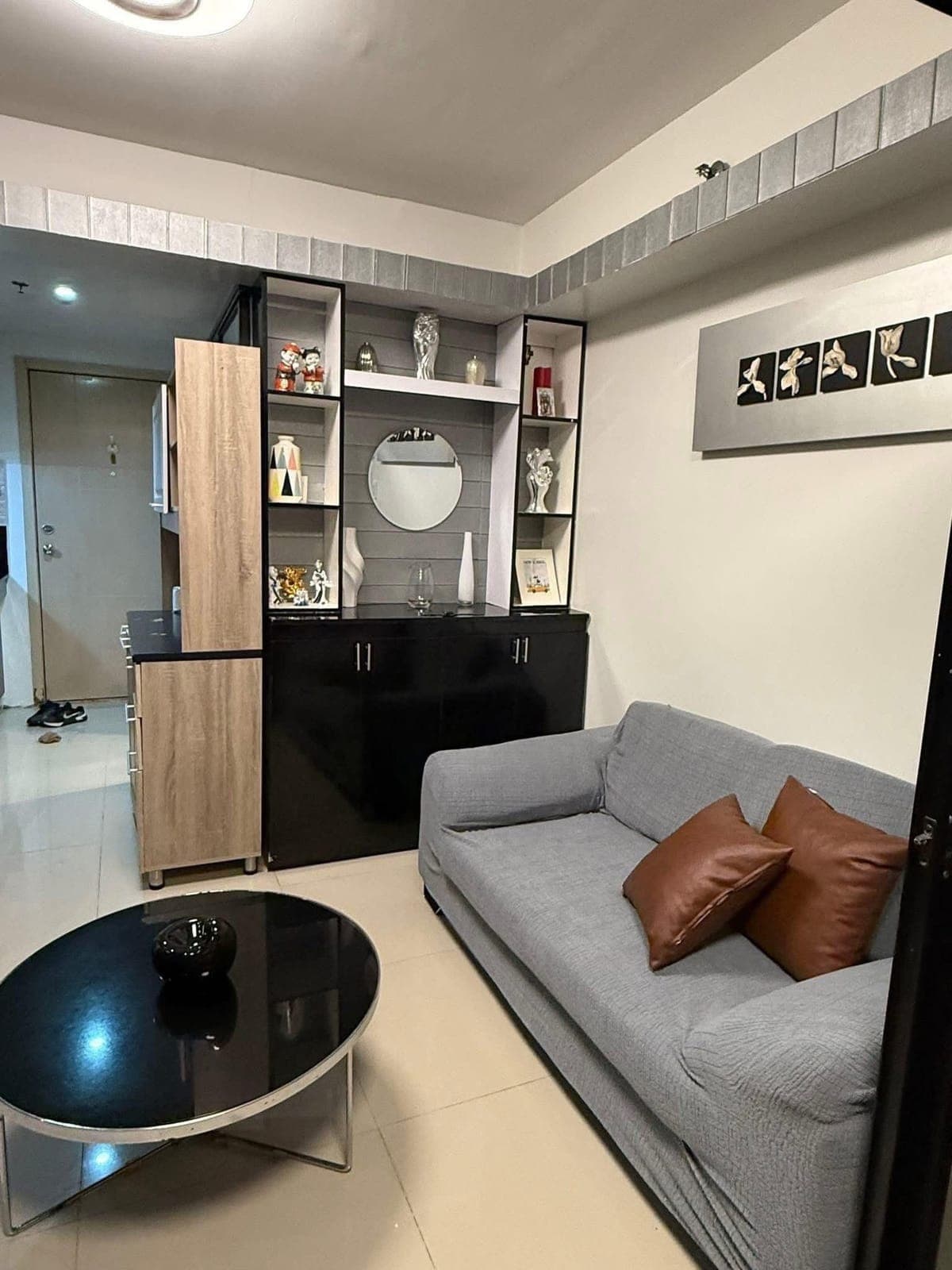 FOR RENT: ₱19,000/month. | Inclusive association dues - photo 4