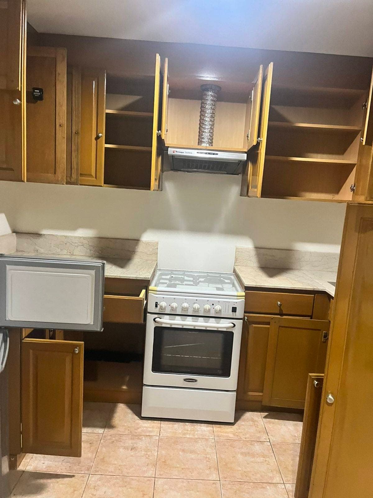 Makati condo Chino roces - photo 9