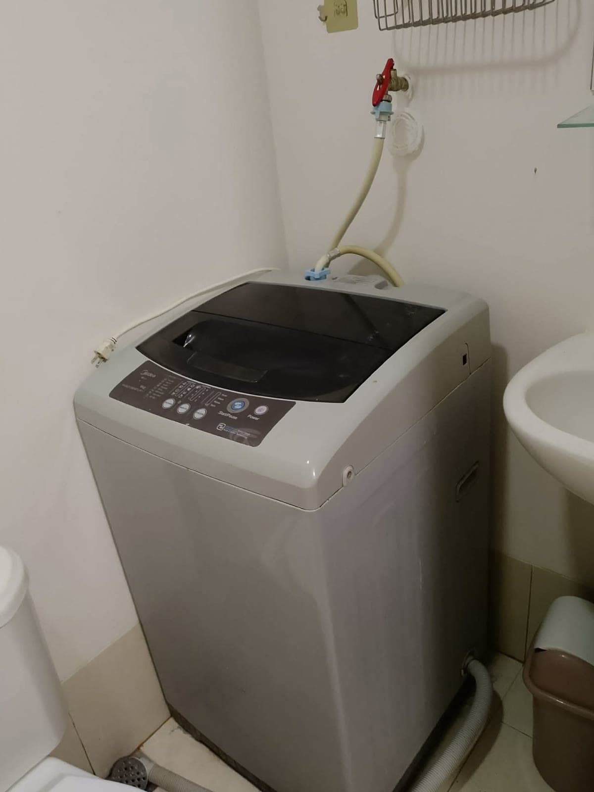 🚨 RUSH RENT 🚨🏘️ 1 Bedroom Unit - photo 1