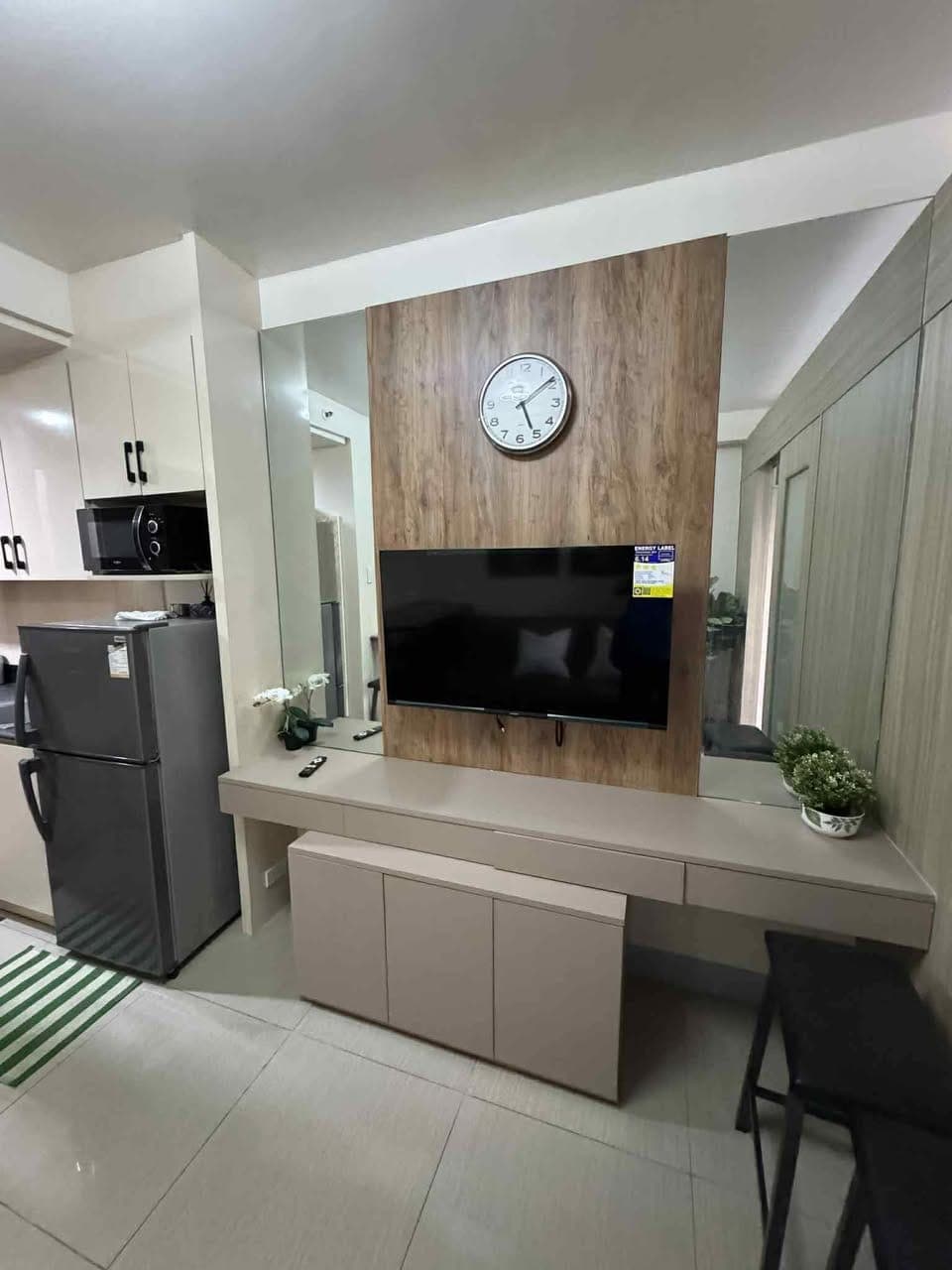 SHORE RESIDENCES FOR RENT - - photo 2