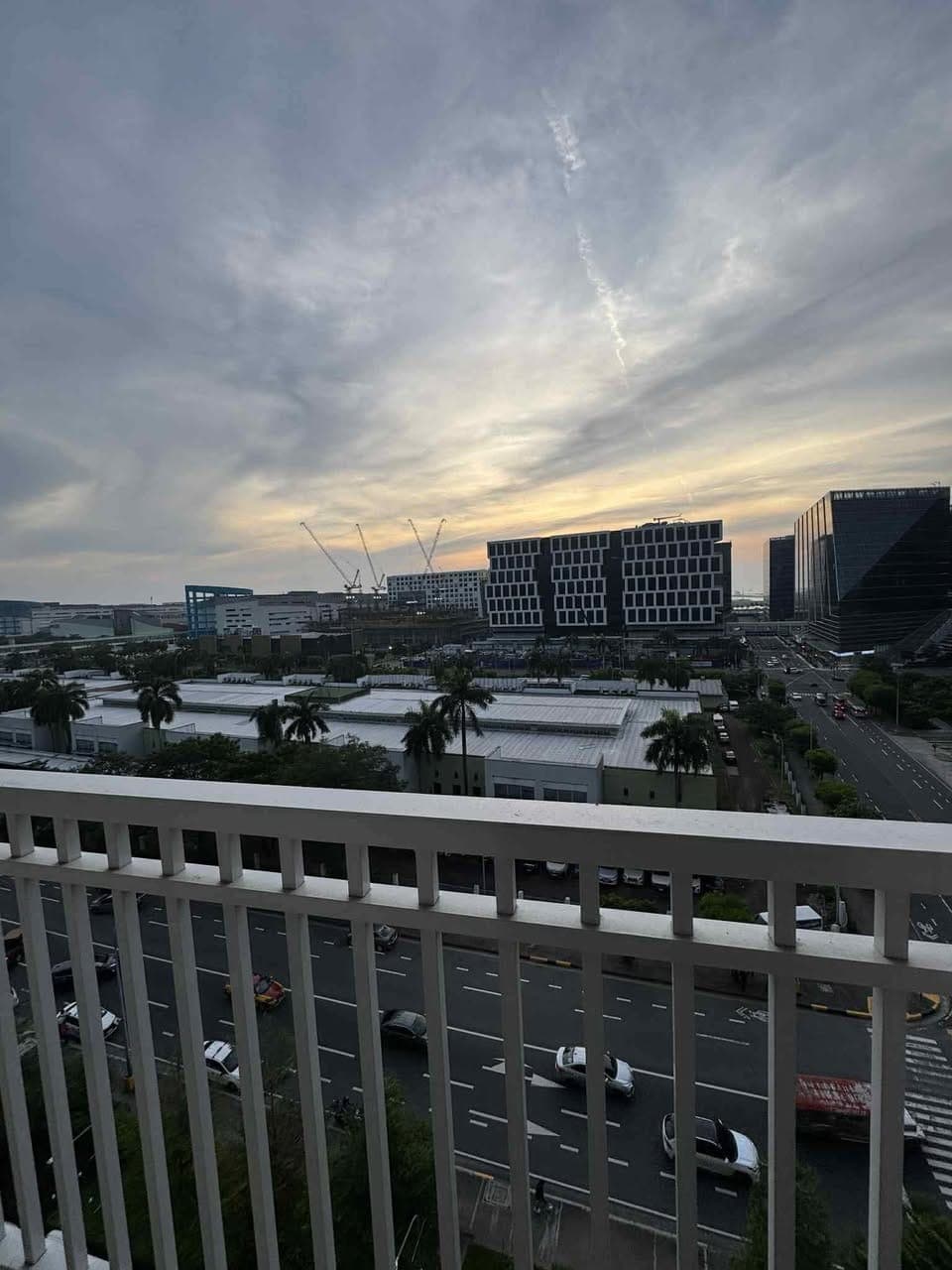 SHORE RESIDENCES FOR RENT - - photo 4