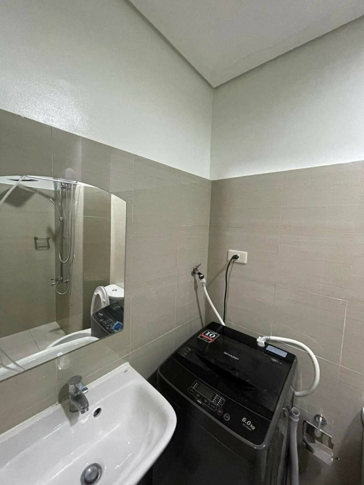 🚨 RUSH RENT 🚨🏘️ 1 Bedroom Unit - photo 13